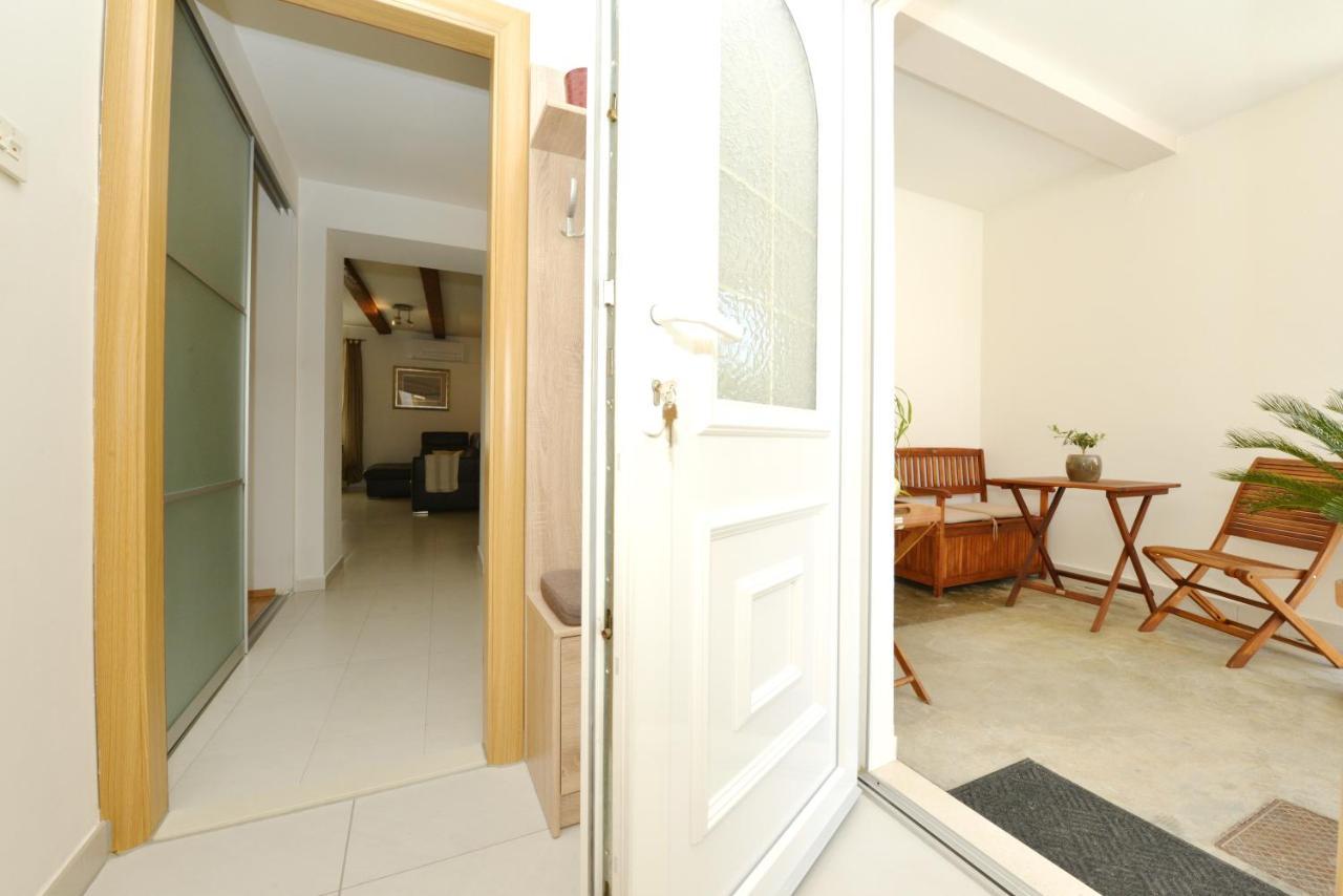 Lorena Apartment ซาดาร์ ภายนอก รูปภาพ